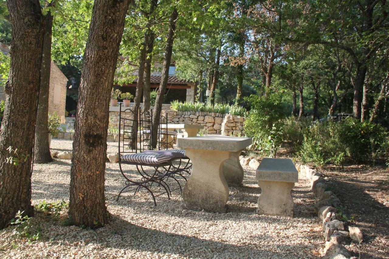 Le Hameau Fleur De Pierres , Chambre , Gite Et Table D'Hotes Murs  Exterior photo